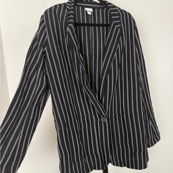 a new day Jackets & Blazers - Black & White Pinstripe Blazer – Lightweight Tailored Jacket